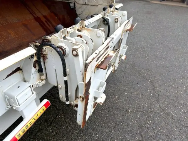 いすゞ フォワード 2RG-FRR90S2の写真18
