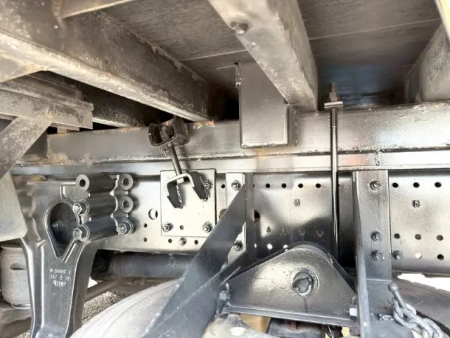 UD コンドル 2RG-BTR90V2の写真7