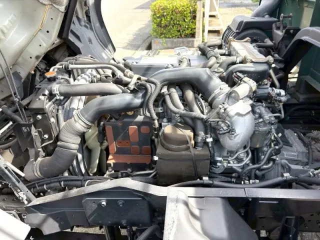 UD コンドル 2RG-BTR90V2の写真20