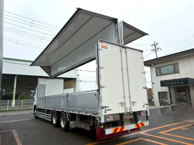 日野 プロフィア 2DG-FR1AHG(6x2)の写真8