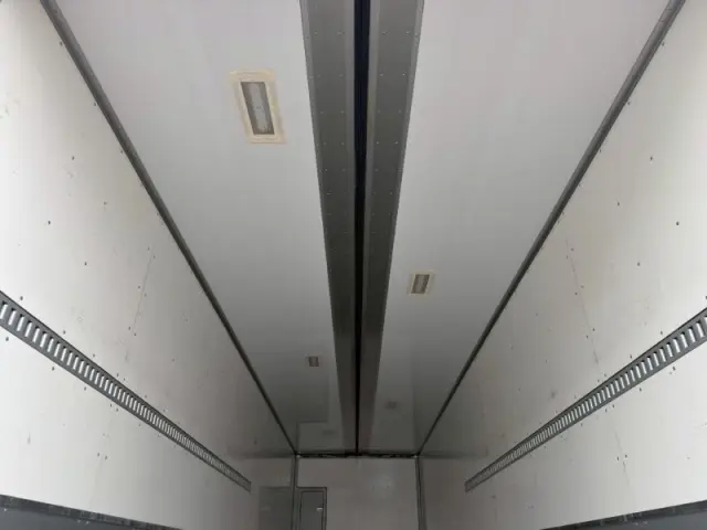 日野 プロフィア 2DG-FR1AHG(6x2)の写真11