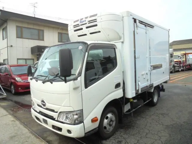 日野 デュトロ 2RG-XZC605M(2WD)の写真1