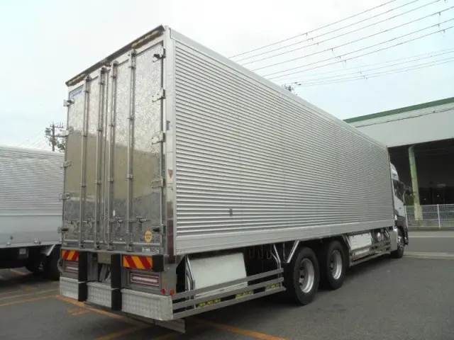 UD クオン 2PG-CD5CA(6x2)の写真3