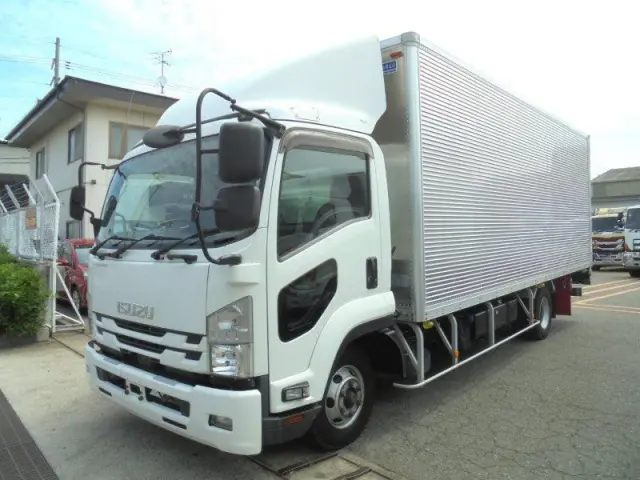 いすゞ フォワード 2RG-FRR90S2(2WD)の写真1