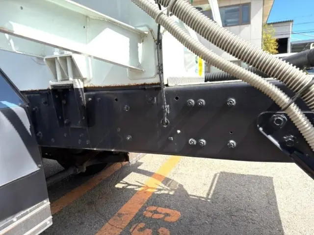 三菱 スーパーグレート QKG-FU54VZ(6x2)の写真18