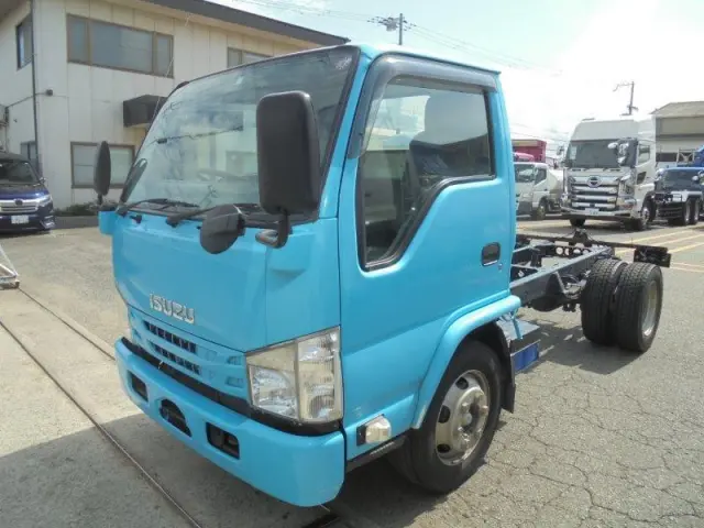 いすゞ エルフ 2PG-NKR88YN(2WD)の写真1
