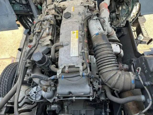 いすゞ ギガ 2PG-CYJ77C(8x4)の写真21