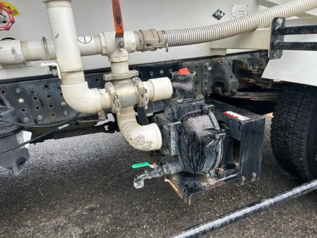 三菱 キャンター 2PG-FEB90(2WD)の写真13