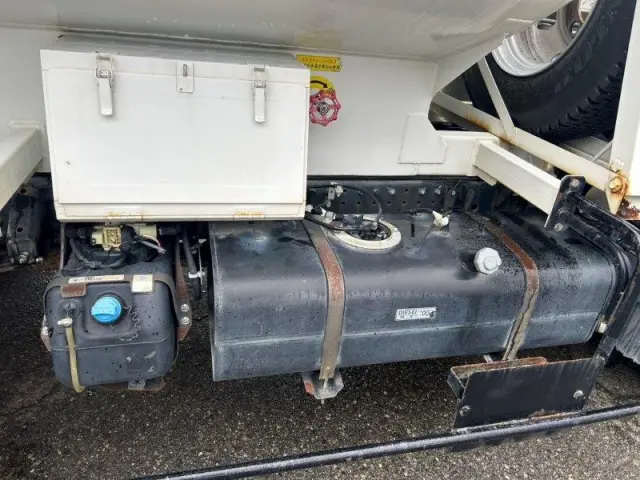 三菱 キャンター 2PG-FEB90(2WD)の写真17