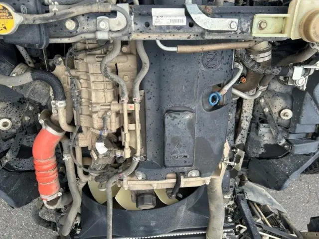 三菱 キャンター 2PG-FEB90(2WD)の写真21