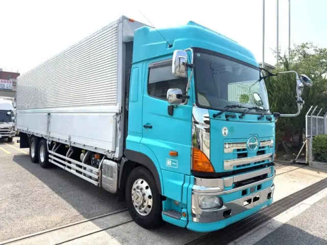 日野 プロフィア QPG-FR1EXEG(6x2)の写真2
