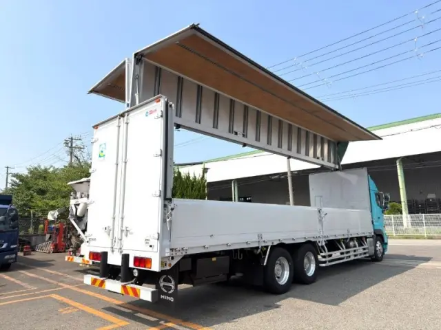 日野 プロフィア QPG-FR1EXEG(6x2)の写真7