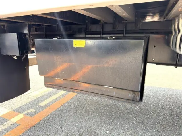 日野 プロフィア QPG-FR1EXEG(6x2)の写真21