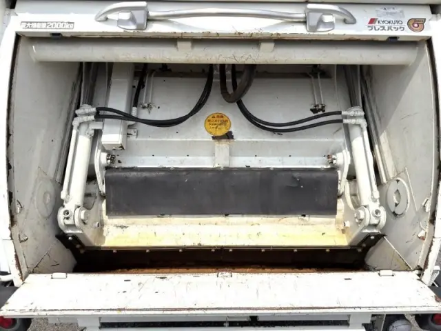 日野 デュトロ 2RG-XZU605X(2WD)の写真12