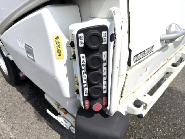 日野 デュトロ 2RG-XZU605X(2WD)の写真17