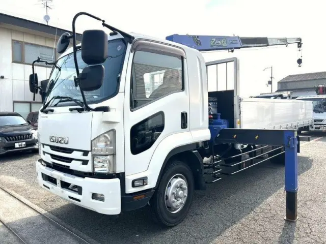 いすゞ フォワード LPG-FTR90S2(2WD)の写真1