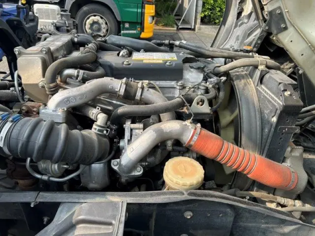 いすゞ フォワード LPG-FTR90S2(2WD)の写真16