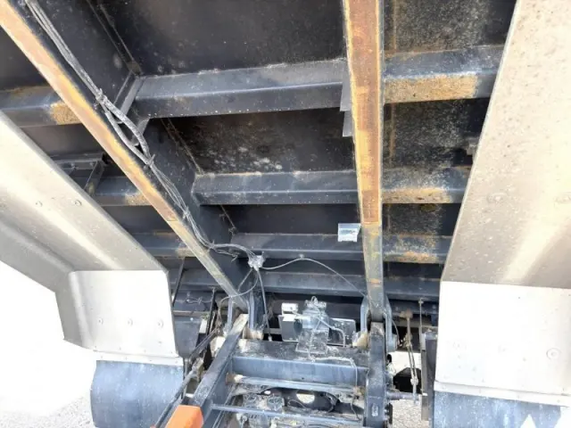 日野 プロフィア 2DG-FS1AGA(6x4)の写真15