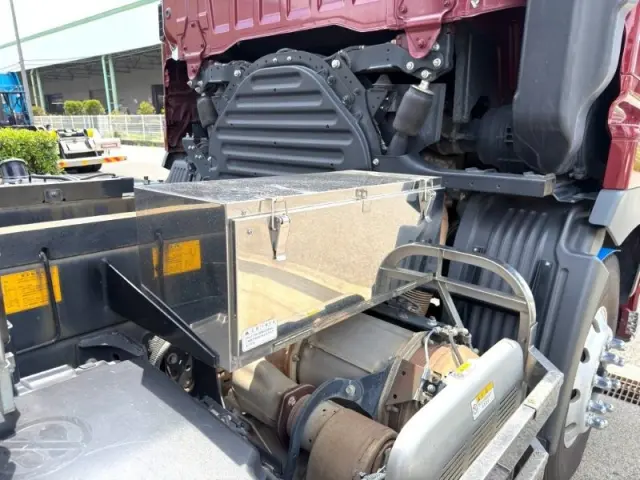 日野 プロフィア 2DG-FS1AGA(6x4)の写真18