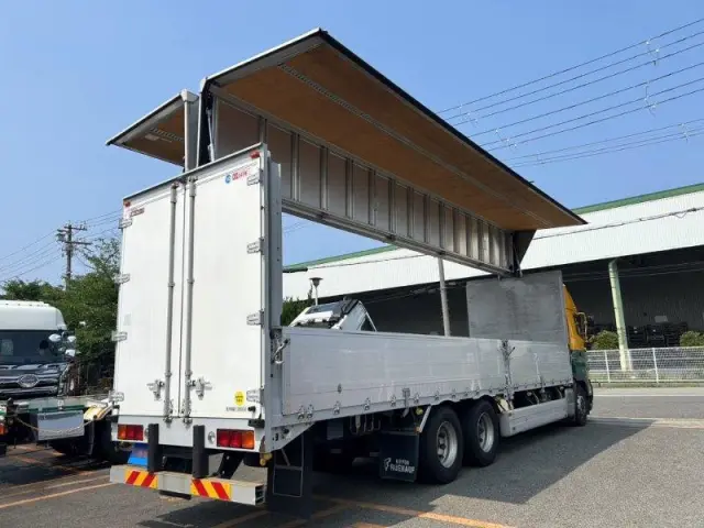 日野 プロフィア QPG-FR1EXEG(6x2)の写真7