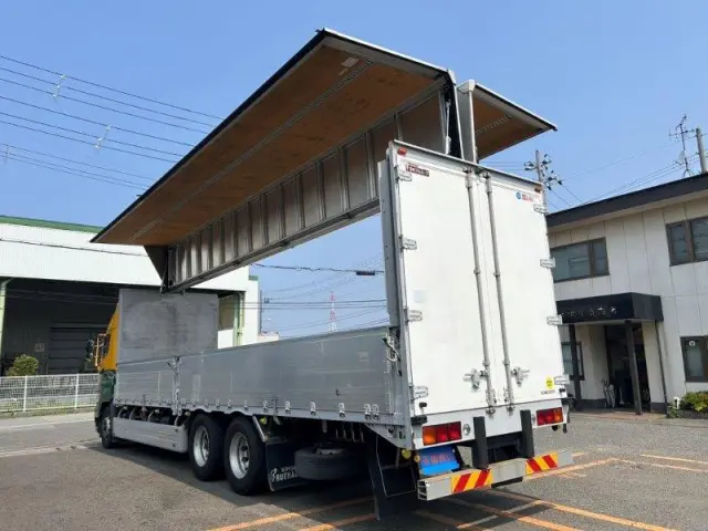 日野 プロフィア QPG-FR1EXEG(6x2)の写真8