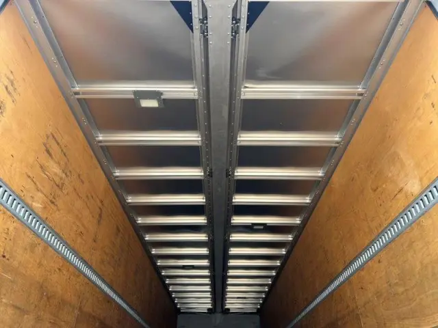 日野 プロフィア QPG-FR1EXEG(6x2)の写真11