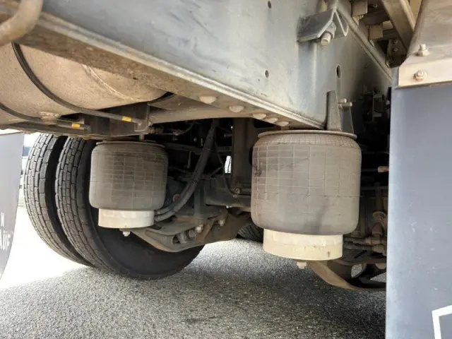 日野 プロフィア QPG-FR1EXEG(6x2)の写真15