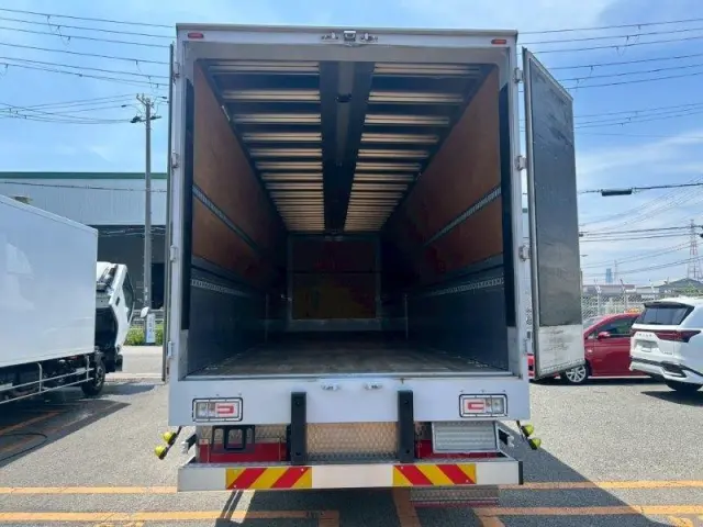 日野 プロフィア 2DG-FR1EHG(6x2)の写真9