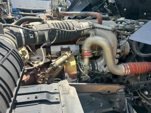 日野 プロフィア 2DG-FR1EHG(6x2)の写真24