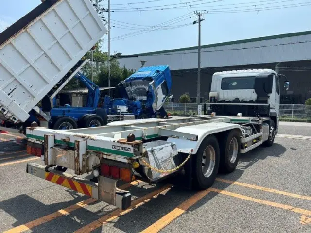 三菱 スーパーグレート 2PG-FU74GY(6x2)の写真3