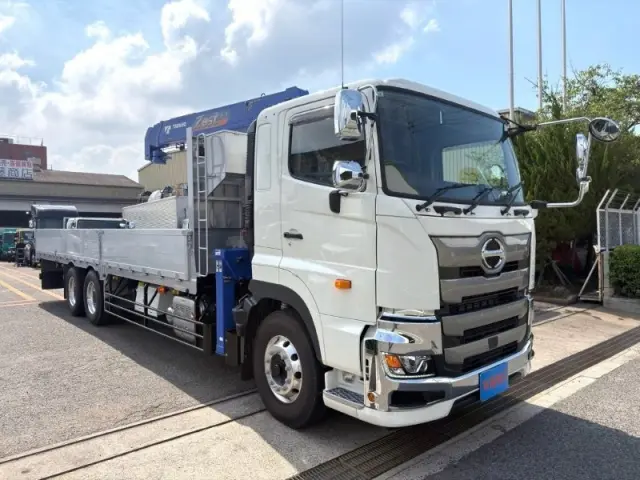 日野 プロフィア 2DG-FS1AHC(6x4)の写真2