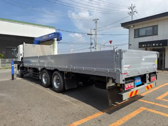 日野 プロフィア 2DG-FS1AHC(6x4)の写真8
