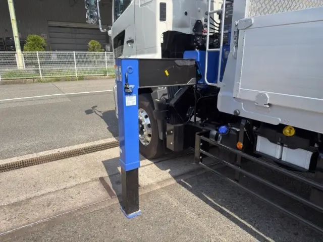 日野 プロフィア 2DG-FS1AHC(6x4)の写真11