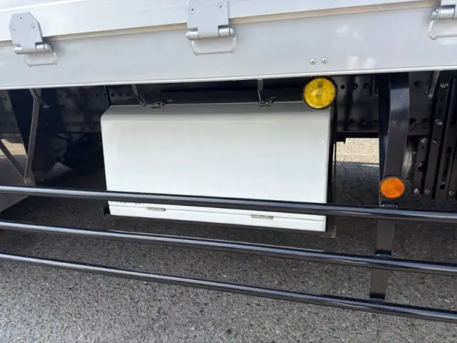 日野 プロフィア 2DG-FS1AHC(6x4)の写真17