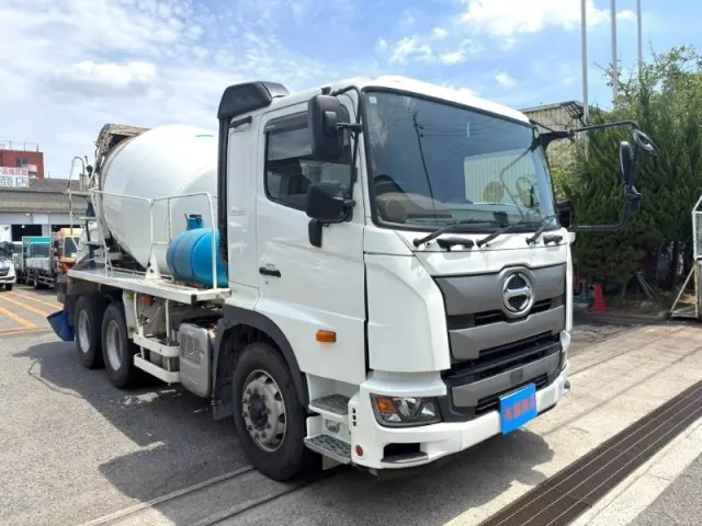 日野 プロフィア 2DG-FS1AGA(6x4)の写真2