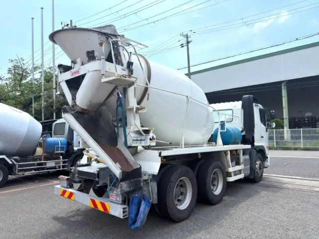 日野 プロフィア 2DG-FS1AGA(6x4)の写真3