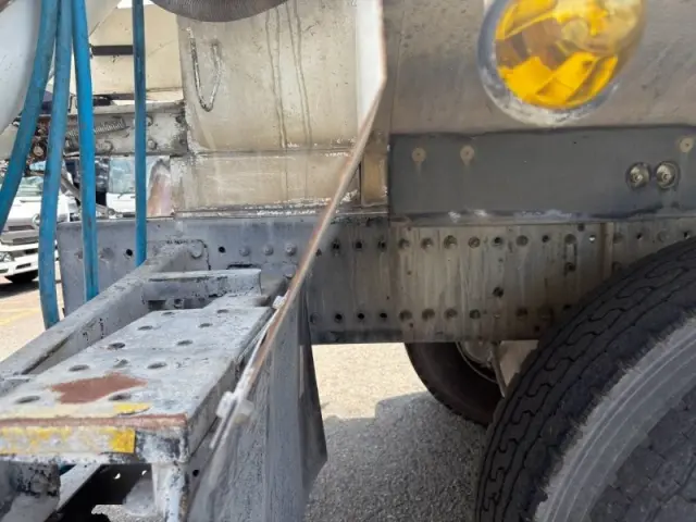 日野 プロフィア 2DG-FS1AGA(6x4)の写真17
