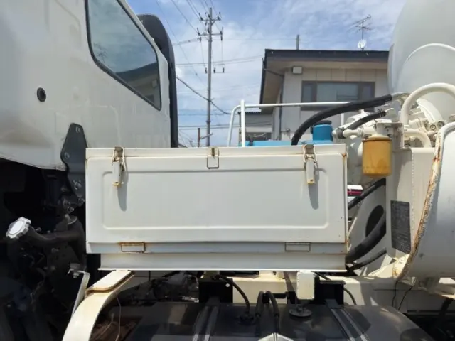 日野 プロフィア 2DG-FS1AGA(6x4)の写真18