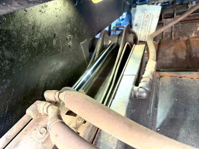 日野 レンジャー QKG-FJ7JGAA(2WD)の写真14