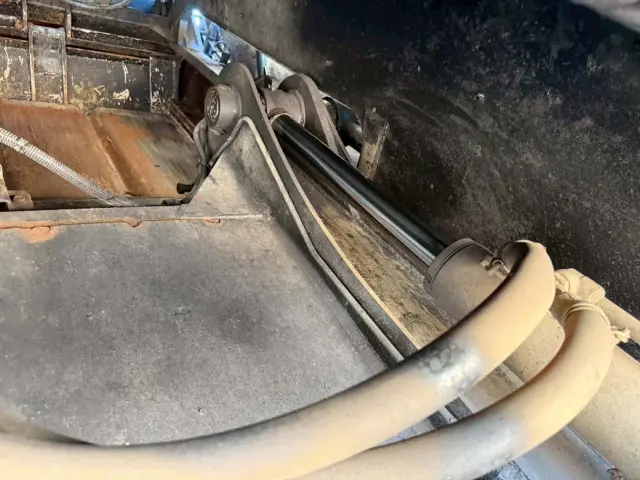 日野 レンジャー QKG-FJ7JGAA(2WD)の写真15