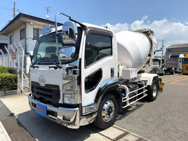 UD コンドル 2PG-BTR90U2の写真1