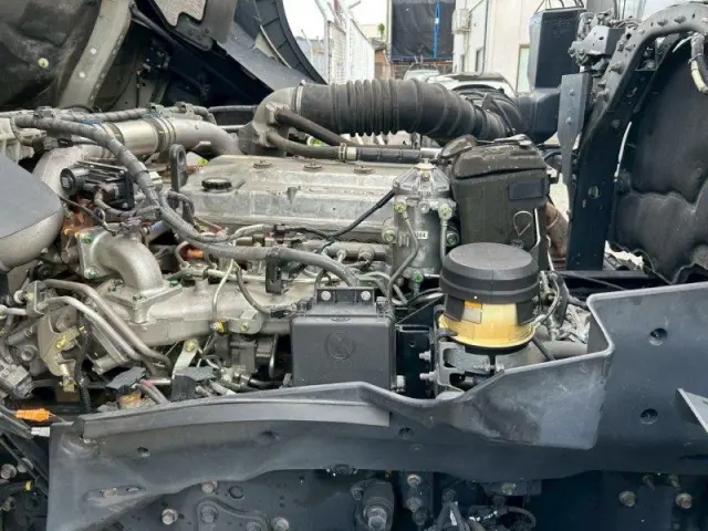 日野 プロフィア 2DG-FR1AHGの写真16