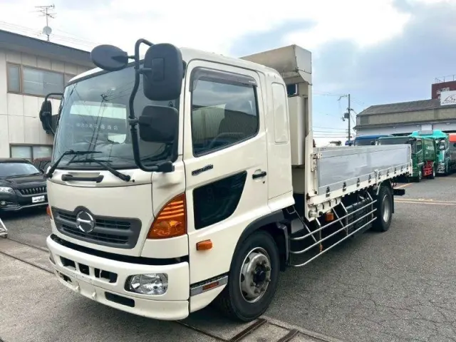 日野 レンジャー QPG-FE2AJAA(2WD)の写真1