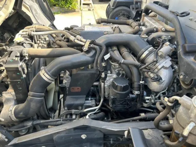 いすゞ フォワード 2RG-FRR90S2(2WD)の写真18