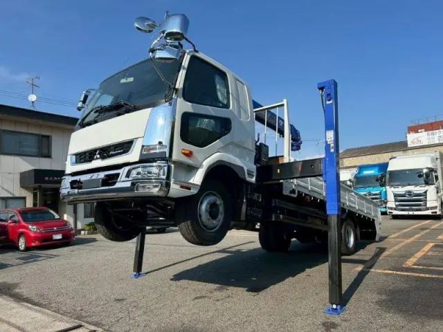 三菱 ファイター 2KG-FK62FZ(2WD)の写真1