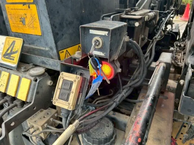 日野 レンジャー QKG-FE7JMAA(2WD)の写真21