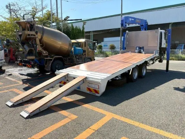 日野 レンジャー 2DG-GK2ABA(6x4)の写真7