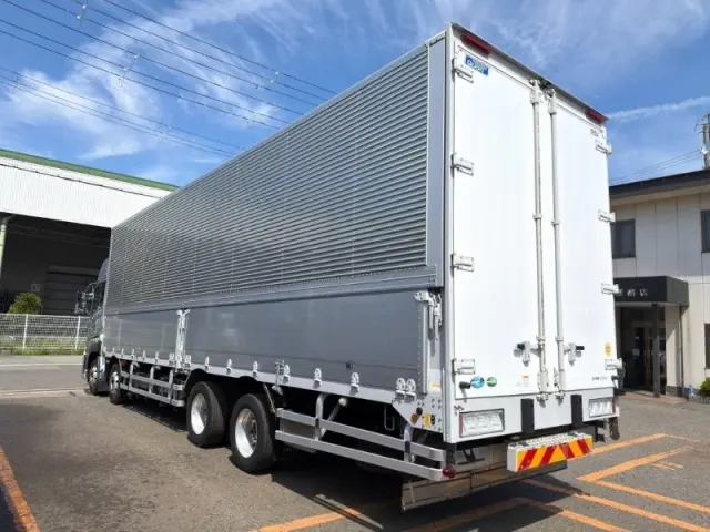 UD クオン 2PG-CG5CA(8x4)の写真4