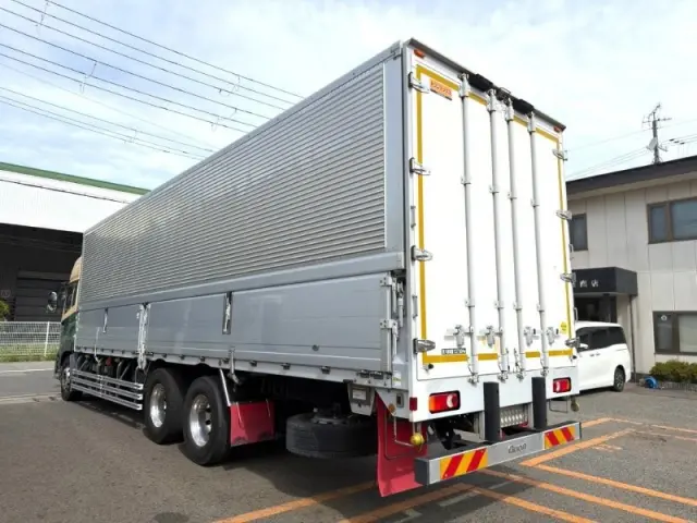 UD クオン 2PG-CD5CA(6x2)の写真4