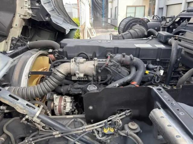 UD クオン 2PG-CD5CA(6x2)の写真31